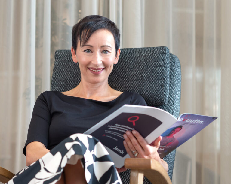 Minna-Maaria Hiekkataipale